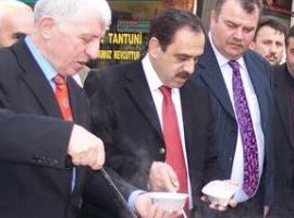 GELENEKSEL AŞÜRE GÜNÜ GERÇEKLEŞTİ