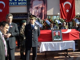 CENAZE TÖRENİNDEN İLK GÖRÜNTÜLER