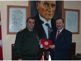 KOMUTAN'DAN DOKURCUN'A ZİYARET