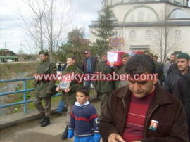 UZMAN ÇAVUŞ AKYAZI'DA TOPRAĞA VERİLDİ