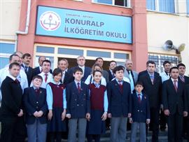 BAŞARILI ÖĞRENCİLER ÖDÜLLENDİRİLDİ