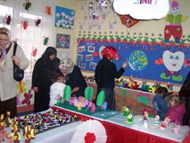 MİNİKLER EL İŞLERİNİ SERGİLEDİ