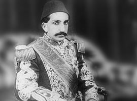 ABDÜLHAMİD'İN YATAK ODASI