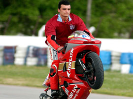 SİNAN SOFUOĞLU HAYATINI KAYBETTİ