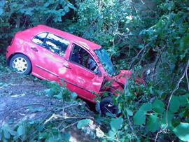 KONTROLDEN ÇIKAN ARAÇ ŞARAMPOLE YUVARLANDI