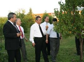 VALİ HÜSEYİN ATAK AKYAZI'DA