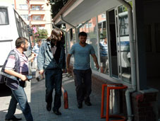 UYUŞTURUCU TACİRLERİNE DARBE