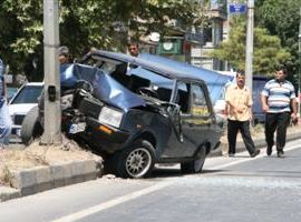 Aşırı Hız Kaza Getirdi Bir Yaralı