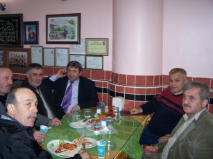 GALİBİYET İNCİ PİZZADA KUTLANDI