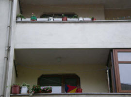 Balkonlardaki Saksılar Tehlike Saçıyor