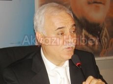 Nihat Hatipoğlu Akyazı'da Sevenleriyle