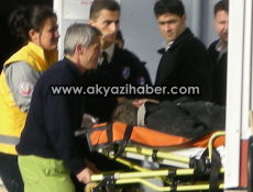 Bileğini Keserek İntihar Etmek İstedi