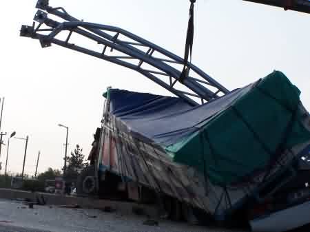 ORMANKÖY'DE KAMYON KAZASI