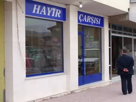 MUHTAÇLARIN KAPISI HAYIR ÇARŞISI