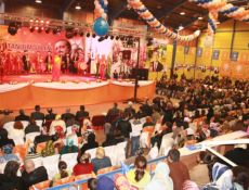 Ak Parti'den Gövde Gösterisi