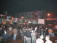 Ak Partililer Sokaklara Taştı