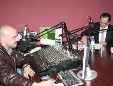 Yaşar Yazıcı Radyo Programında