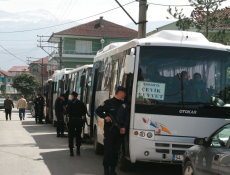 Çevik Kuvvet İlçeye Sevk Edildi