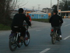 Motosikletli Çocuklar Tehlike Saçıyor