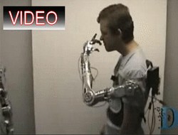 Robot Kollar Dikkat Çekiyor