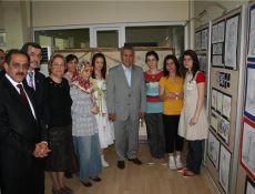 Bilgi Ve Kültür Evinde Sergiye Katıldı.