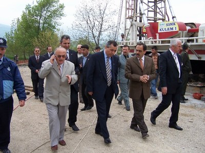 VALİ ATAK JEOTERMAL'İ İNCELEDİ