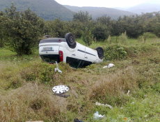 Otomobille Takla Attı