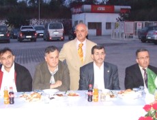 Hüseyin Düzcan'dan İftar Yemeği