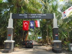 Endonezya'ya 100Bin Dolar