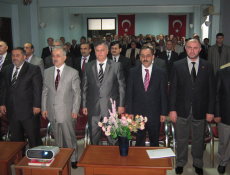 Eğitimciler Enerjisini Okullara Harcamalı