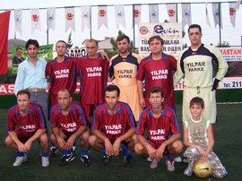 YILPAR AKYAZI SPOR ÇEYREK FİNALDE