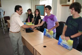 BİTLİSLİ GENÇLER AKYAZI'DA