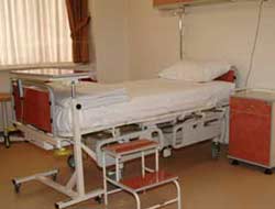 ALINLARINDAN ÖPÜLECEK MEMURLAR