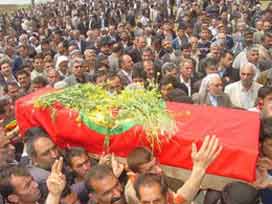 PKK'LILARIN CENAZE NAMAZI KILINIRMI