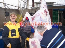 DUALAR EDİLDİ KURBANLAR KESİLDİ