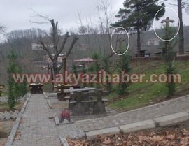 HAC ŞEKLİNİ ANDIRAN DİREKLER TEPKİ GÖRÜYOR