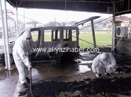 YANAN ARACIN KÜLLERİ BİLE İNCELENİYOR