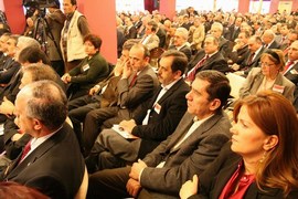 MİLLETVEKİLLERİNİ AKYAZI'YA DAVET ETTİ