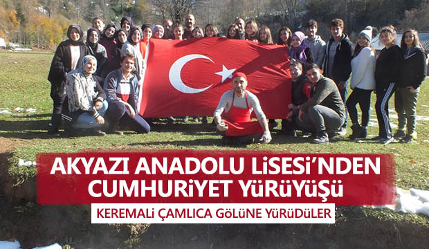 Akyazı Anadolu Lisesinden  Cumhuriyet Yürüyüşü