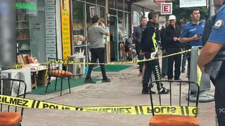 Akyazı'da Aperatif Dükkanında Silahlı Saldırı: 1 Kişi Yaralandı
