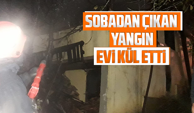 Akyazı'da ev yangını