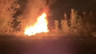 Akyazı'da korku dolu anlar; Aracı ateşe verdiler