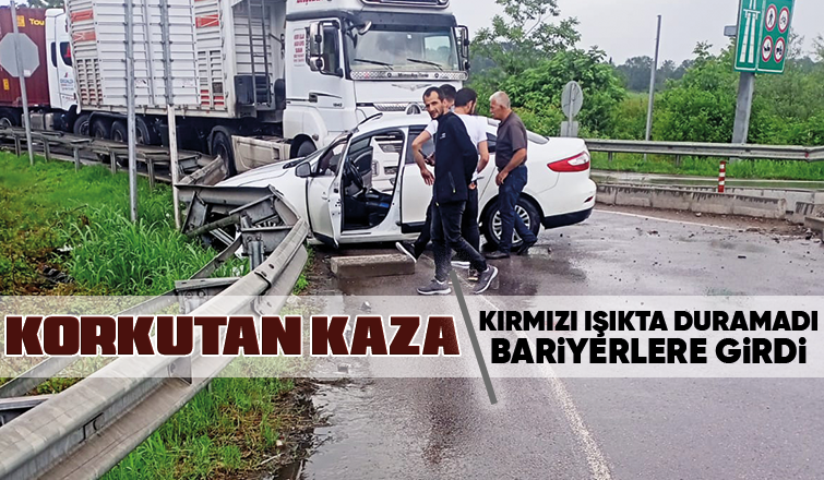 Akyazı'da korkutan kaza yaralanan olmadı
