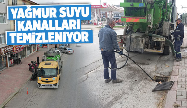Akyazı da yağmur suyu kanalları temizleniyor 