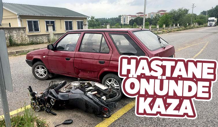 Akyazı Devlet Hastanesi önünde kaza
