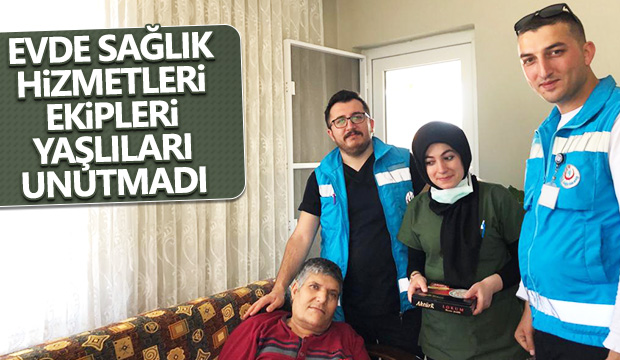 Akyazı Evde Sağlık Hizmetleri ekipleri yaşlı hastaları unutmadı