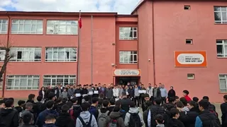 Akyazı İmam Hatip’ten gururlandıran başarı