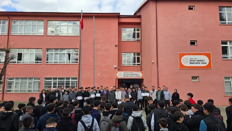 Akyazı İmam Hatip’ten gururlandıran başarı