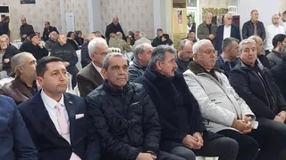 Akyazı Manifatura ve Konfeksiyoncular Odası'nda İsmet Öztürk güven tazeledi