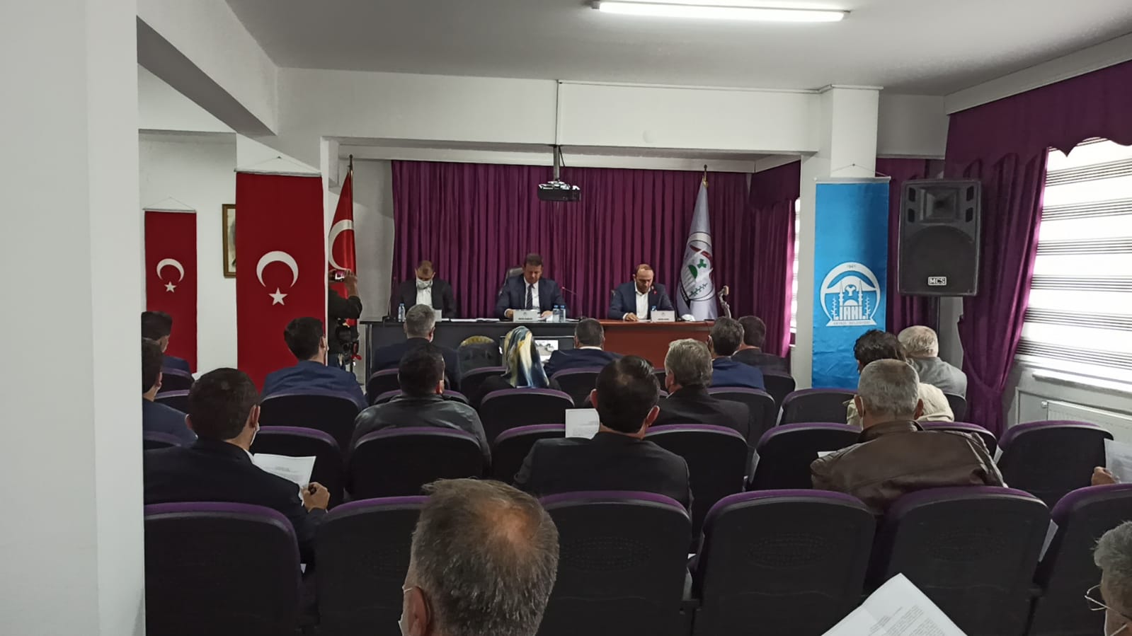 Akyazı meclisi toplandı